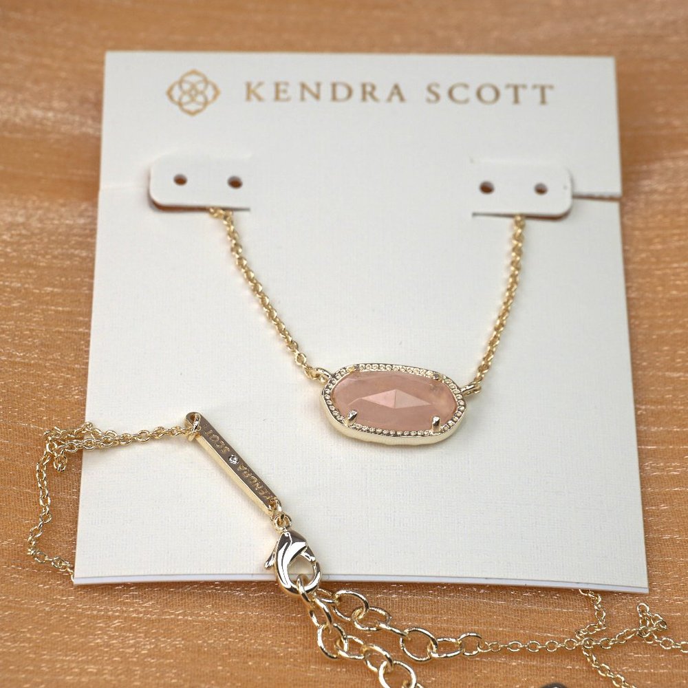 Kendra Scott Elisa Pendant Necklace in Rose Quartz + Dust Bag